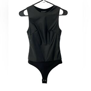 Liz And Sara Black Imitation Tank Top Body Suit Size Small